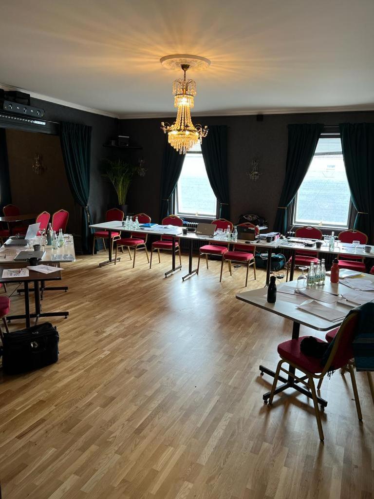 Hotell Gaestis Tierp Eksteriør billede